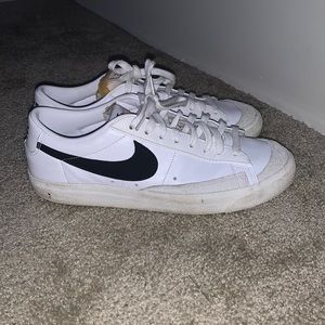 Nike Blazers Low, in great condition. Size 10.